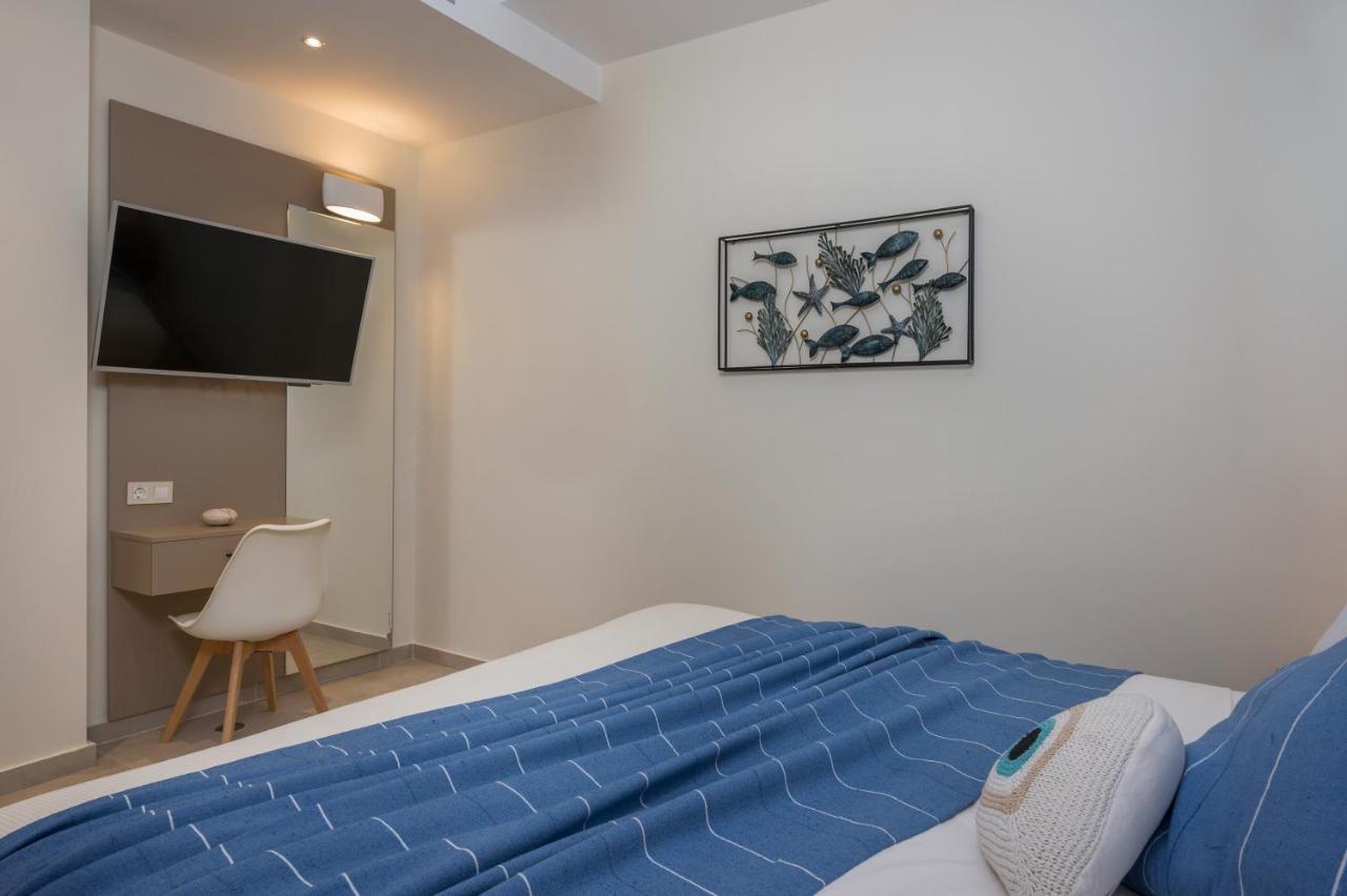Kolymbari Sea Front Cozy Apartments Exterior photo