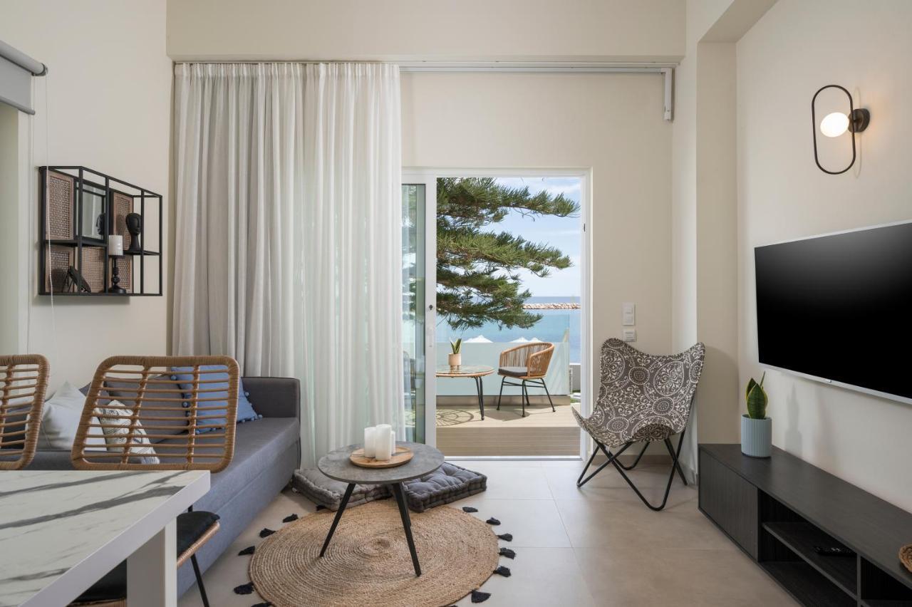 Kolymbari Sea Front Cozy Apartments Exterior photo