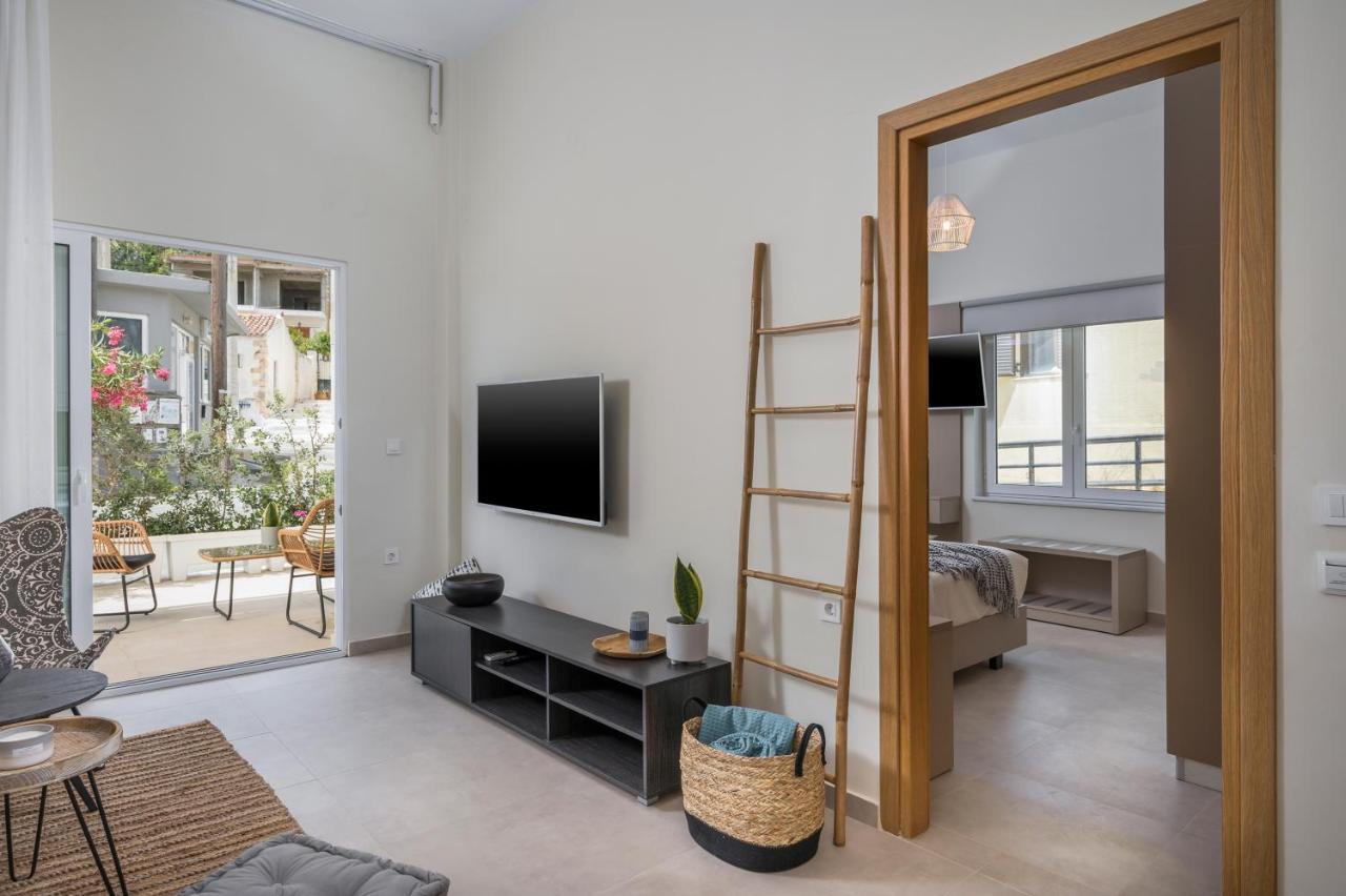 Kolymbari Sea Front Cozy Apartments Exterior photo
